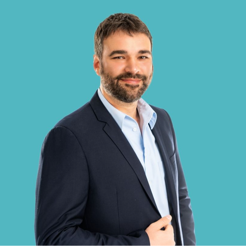 Julian Luyven